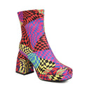 Botas femininas Vanguard com estampa quadriculada