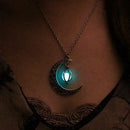Pingente feminino com lua e pedra colorida que brilha no escuro (Para os amantes da LUA)